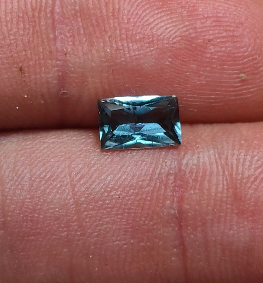Serendibites-Menouthiasite two gemstone from 🇲🇬