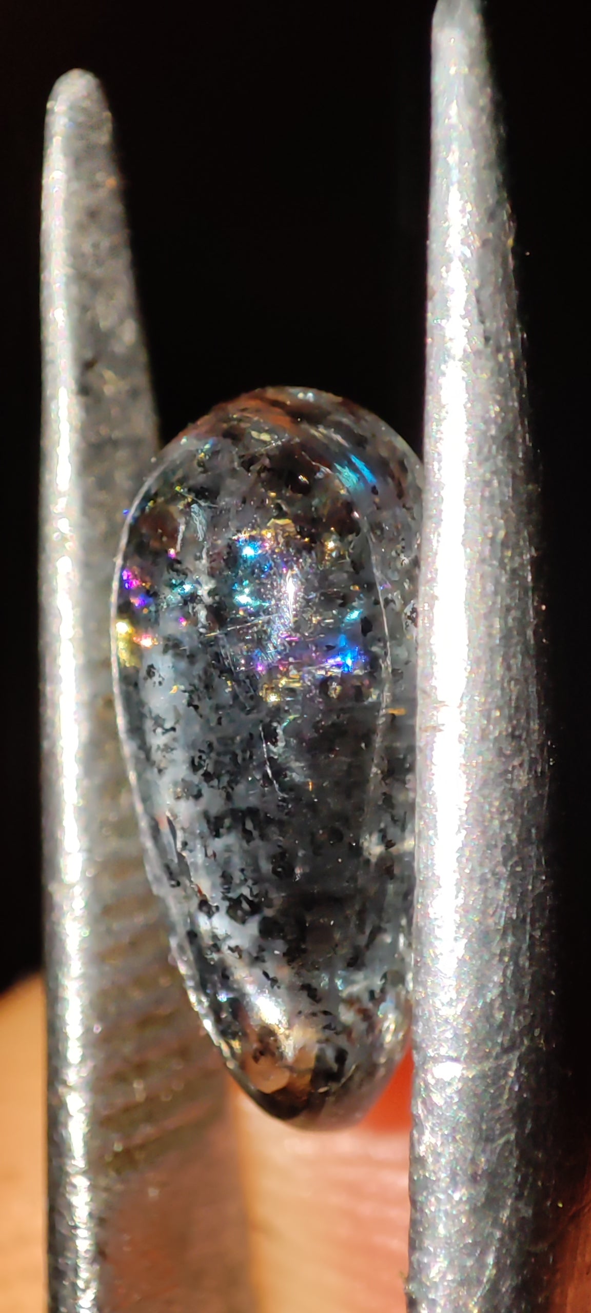 Rare Acquamarina Adamantium Cat-Eyes ilmenite/graphite inclusion from 🇲🇬