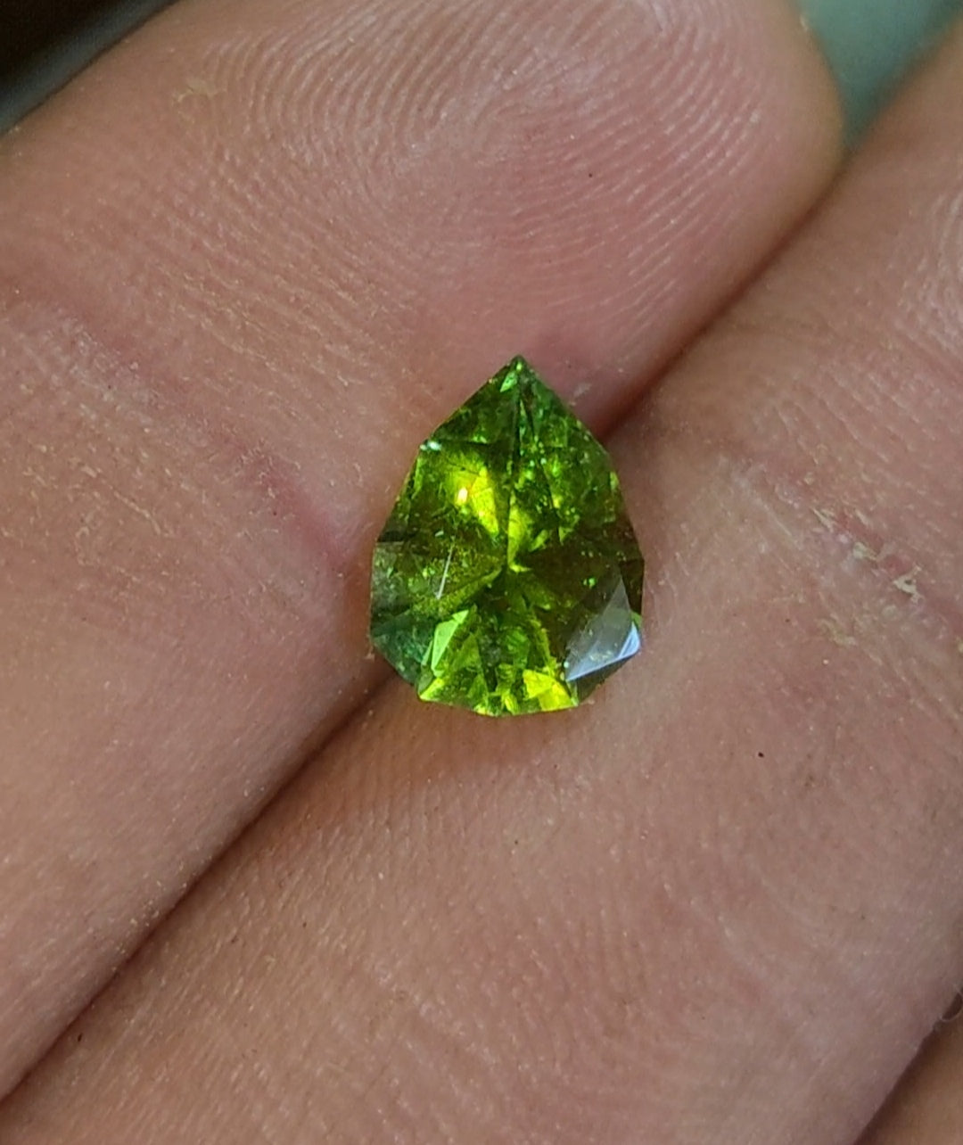 ⚜️ LIME Green Paraiba Tourmaline 🇲🇬