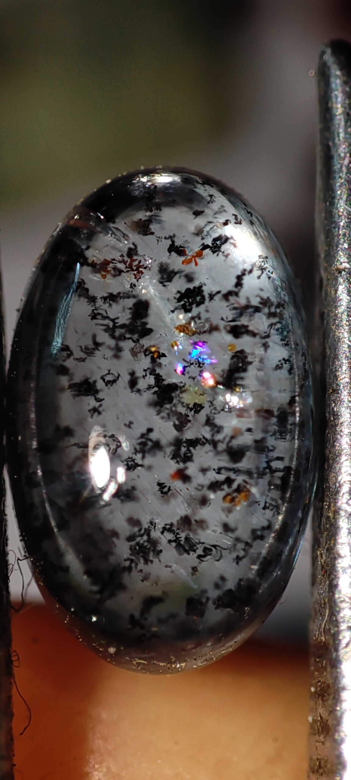 Rare Acquamarina Adamantium Cat-Eyes ilmenite/graphite inclusion from 🇲🇬